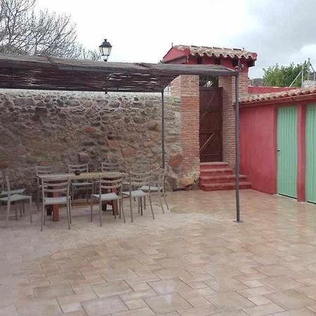 Casa Rural Rojo Del Tietar La Iglesuela Exterior photo